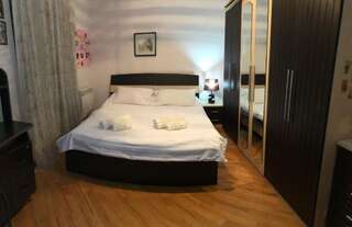 Гостевой дом NIKOLE Кутаиси Двухместный номер Делюкс с 1 кроватью и балконом-3